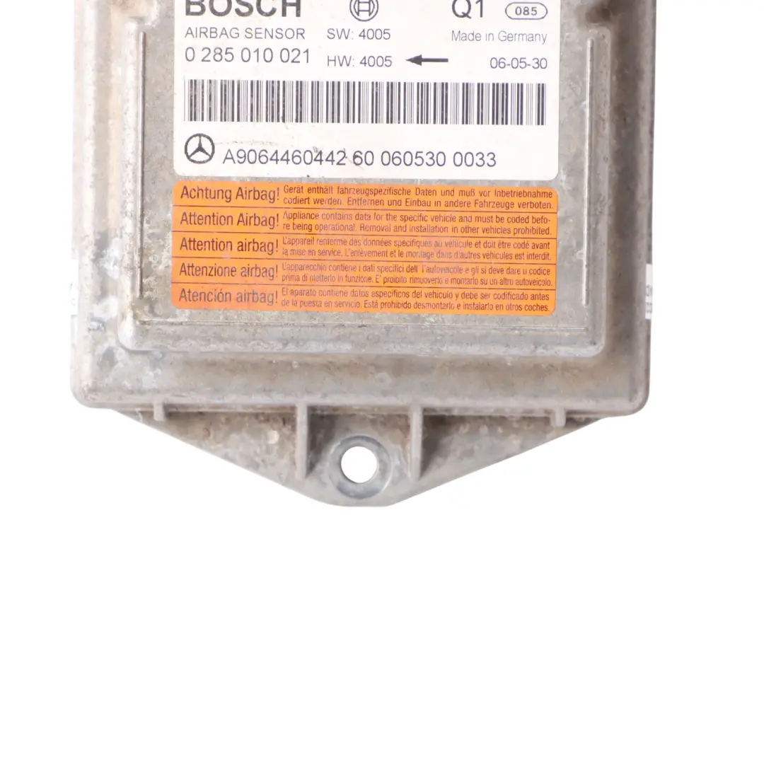 Module System Control Unit ECU to Mercedes W639 Air with Part number A9064460442 Mercedes W639 Air Module System Control Unit ECU - SKU A9064460442 - Part number A9064460442