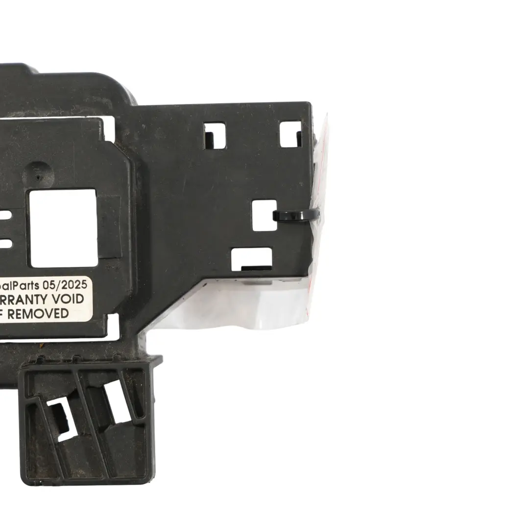 W907 OM654 Diesel NOX Sensor Halterung Trägerbefestigung für Mercedes mit Teilenummer A9075462500 Mercedes W907 OM654 Diesel NOX Sensor Halterung Trägerbefestigung - SKU A9075462500 - Teilenummer A9075462500