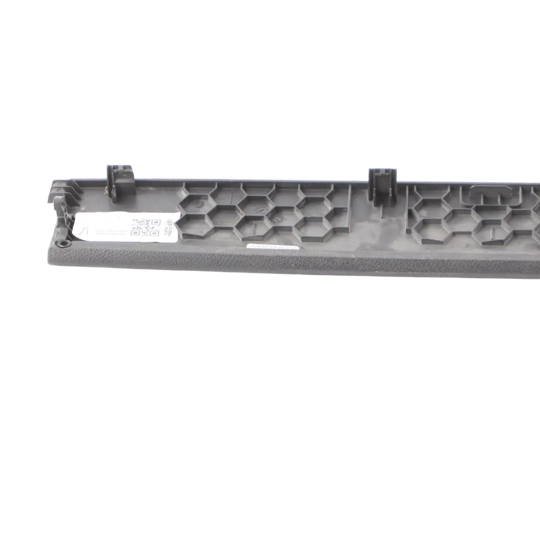 Armaturenbrett Mittelkonsolen Zierleiste für Mercedes Sprinter W910 mit Teilenummer A9106801200 Mercedes Sprinter W910 Armaturenbrett Mittelkonsolen Zierleiste - SKU A9106801200 - Teilenummer A9106801200