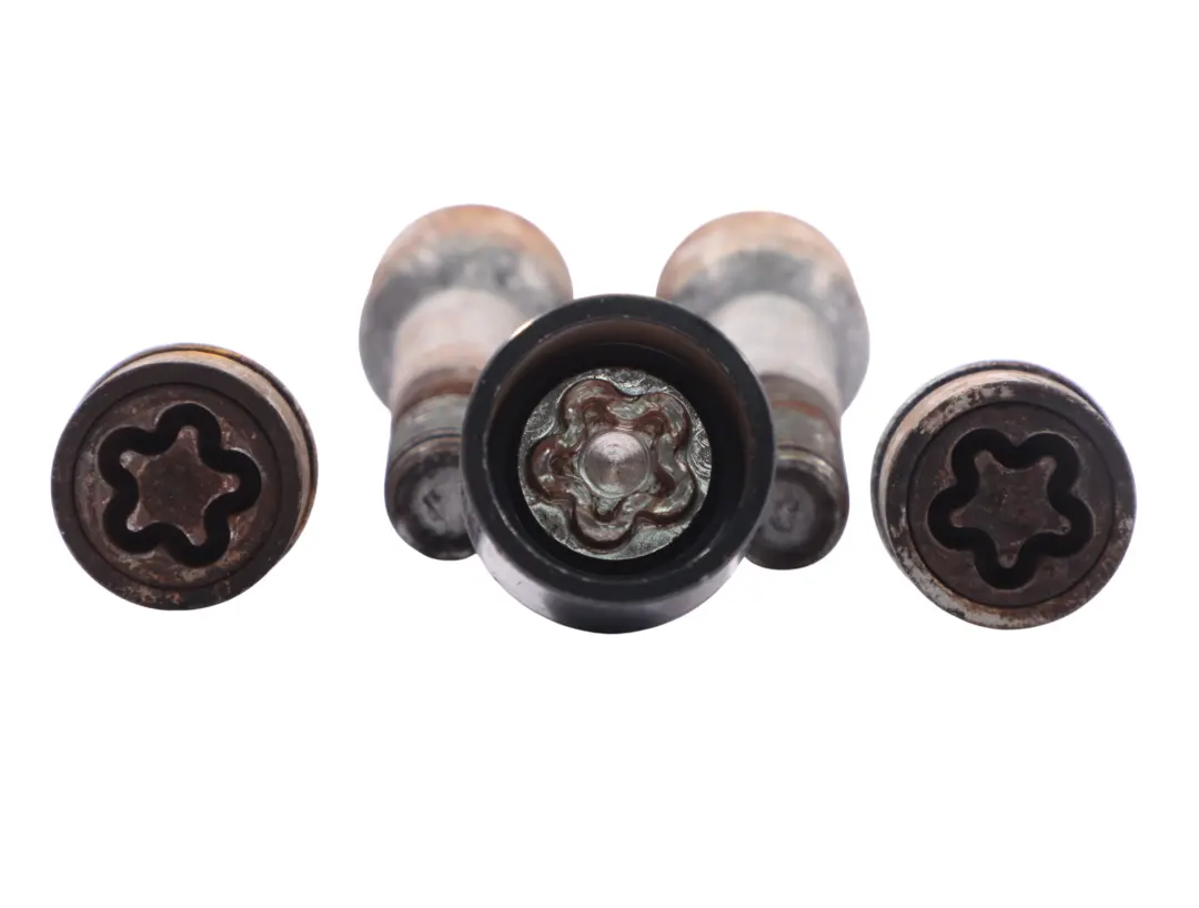 Antirrobo Rueda Aleación Pernos Seguridad Cerraduras para Mercedes ML W164 con número de pieza B66470145 Mercedes ML W164 Antirrobo Rueda Aleación Pernos Seguridad Cerraduras - SKU B66470145 - Número de pieza B66470145