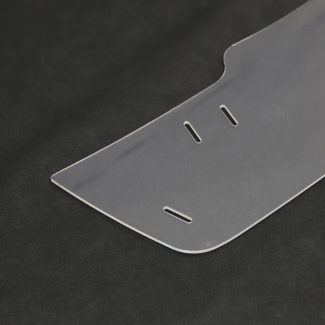 Protezione Frangivento Centrale In Vetro per BMW Z4 E85 con numero di parte E85 Glass Deflector BMW Z4 E85 Protezione Frangivento Centrale In Vetro - SKU E85-GLASS-DEFLECTOR - Numero di parte E85 Glass Deflector