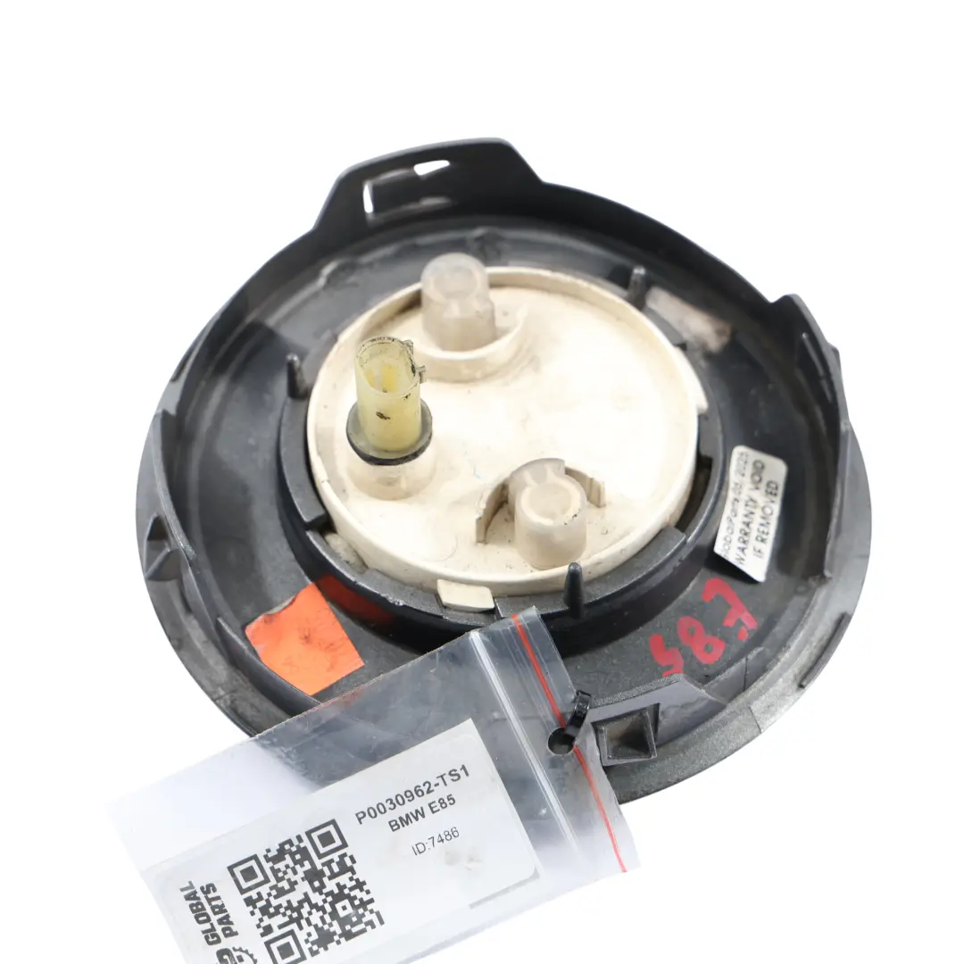 Tapa Indicador Repetidor Emblema Derecho Titansilber Metallic - 354 para BMW Z4 E85 con número de pieza 0030962 BMW Z4 E85 Tapa Indicador Repetidor Emblema Derecho Titansilber Metallic - 354 - SKU P0030962-TS1 - Número de pieza 0030962