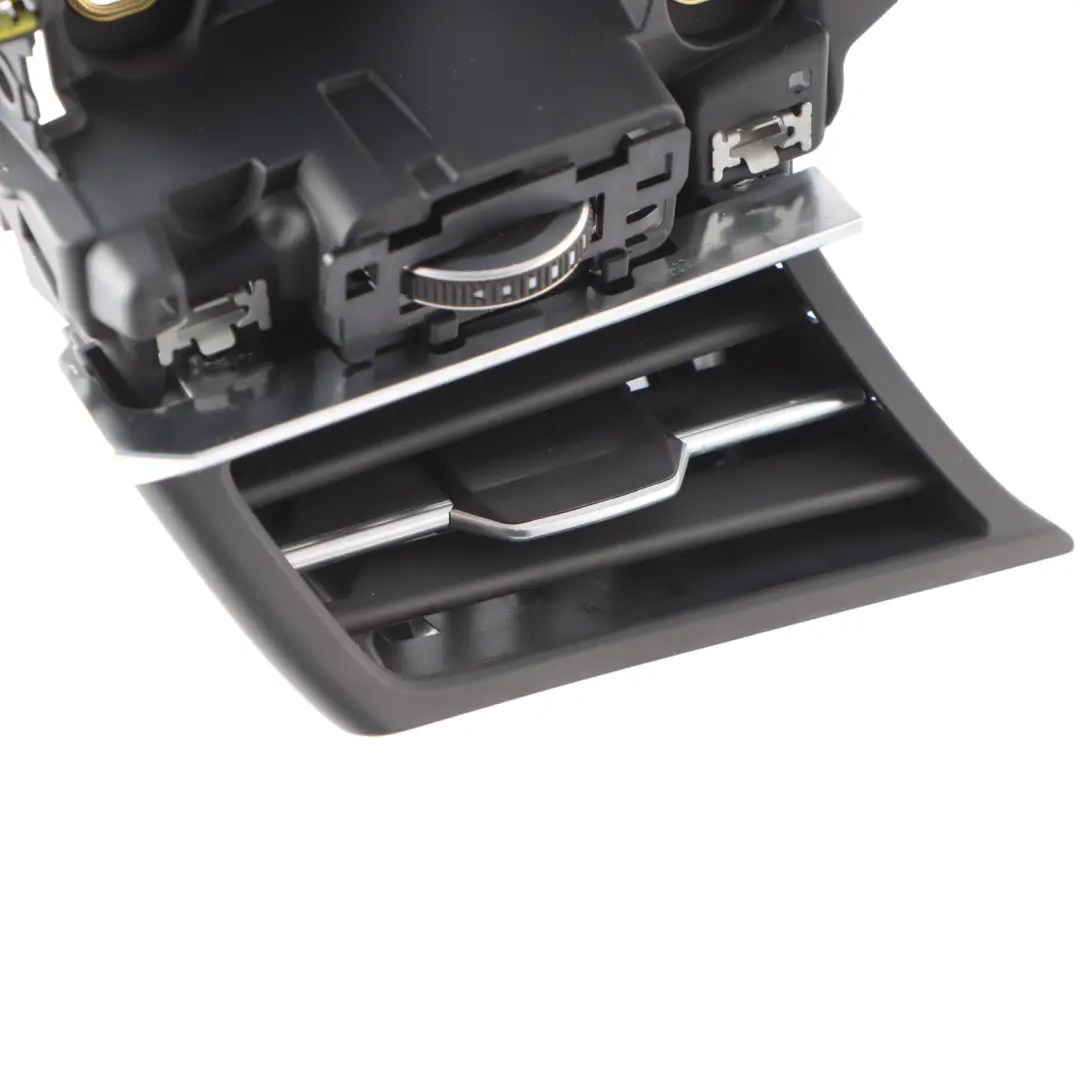 Vent Audi Q7 4M Front Dashboard Air Grille Nozzle Right O/S to Air with Part number 4M8820902H Air Vent Audi Q7 4M Front Dashboard Air Grille Nozzle Right O/S - SKU RHD-4M8820902H - Part number 4M8820902H