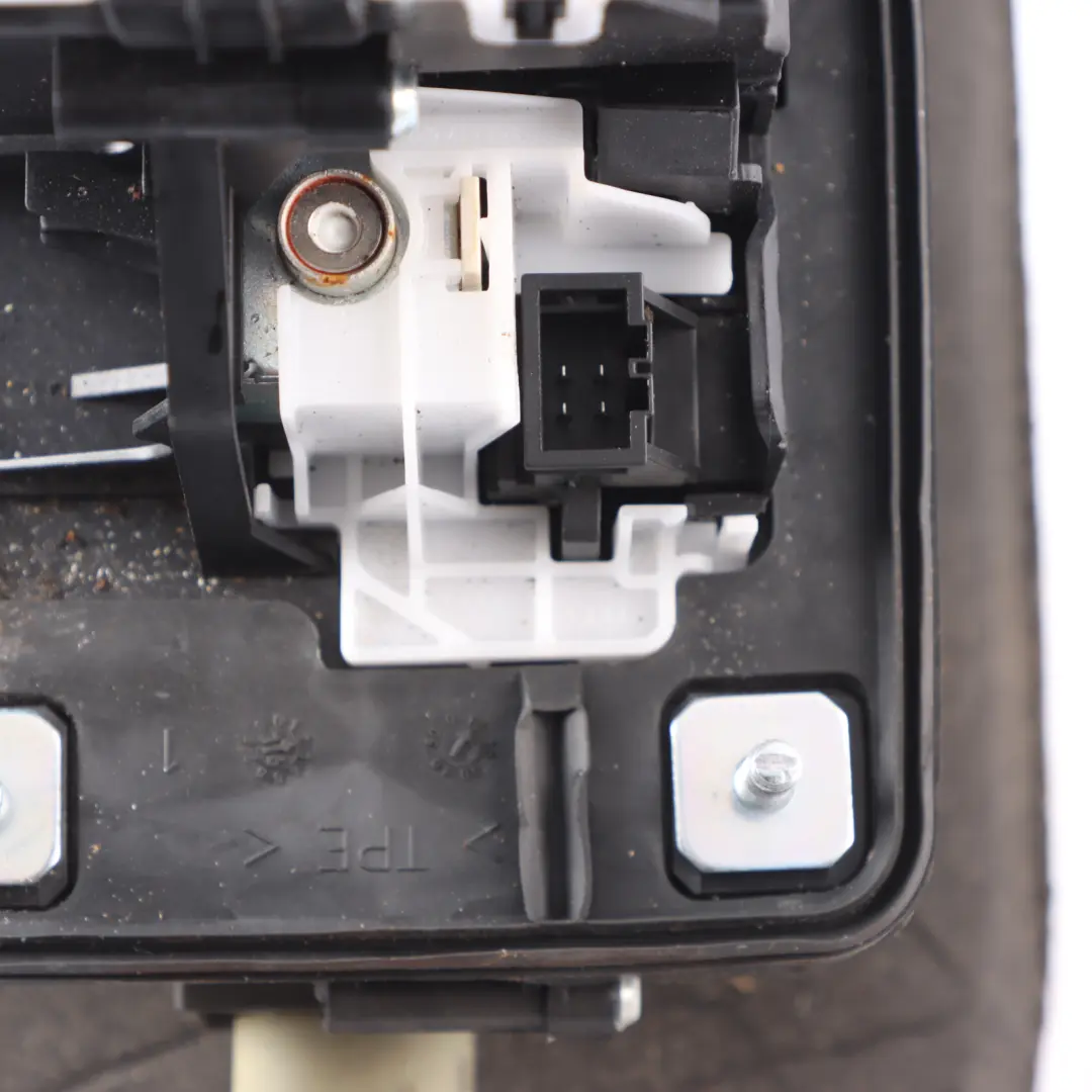 Selector Mechanism Automatic to Audi A4 B8 A5 8T Gear Shifter with Part number 8K2713041AQ Audi A4 B8 A5 8T Gear Shifter Selector Mechanism Automatic - SKU RHD-8K2713041AQ - Part number 8K2713041AQ