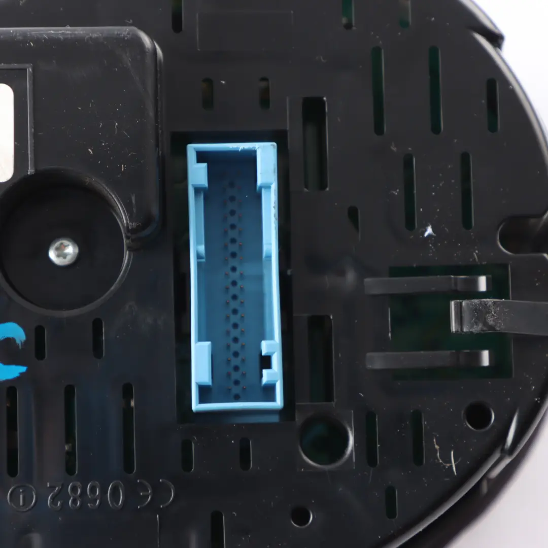 Instrument Cluster Clocks Speedometer Automatic to Audi A3 8P Petrol with Part number 8P0920982Q Audi A3 8P Petrol Instrument Cluster Clocks Speedometer Automatic - SKU RHD-8P0920982Q-1 - Part number 8P0920982Q