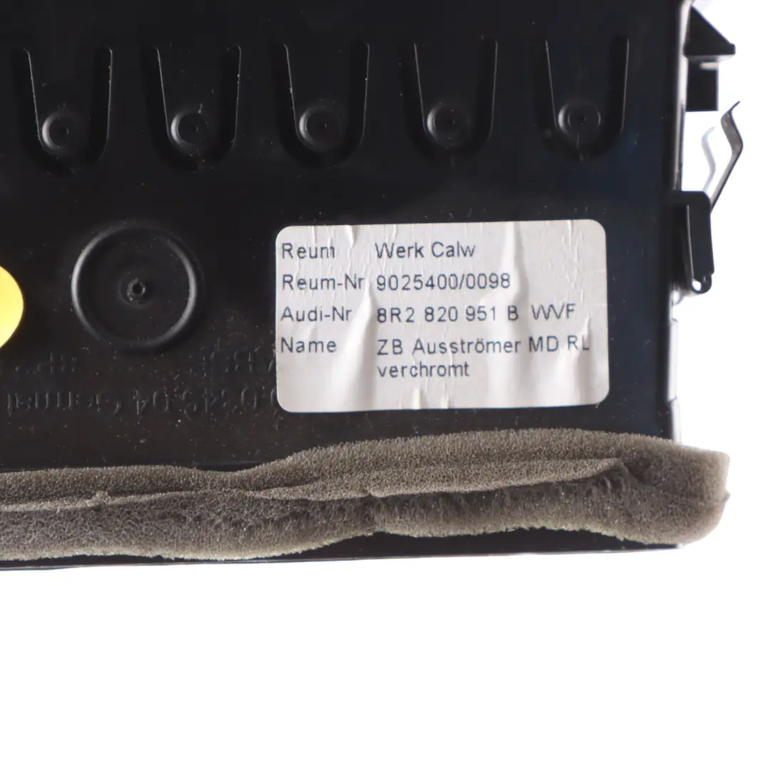 Centre Dashboard Air Vent Nozzle Grille Trim Cover 8R2820951B to Audi Q5 8R with Part number 8R2820951C Audi Q5 8R Centre Dashboard Air Vent Nozzle Grille Trim Cover 8R2820951B - SKU RHD-8R2820951C - Part number 8R2820951C