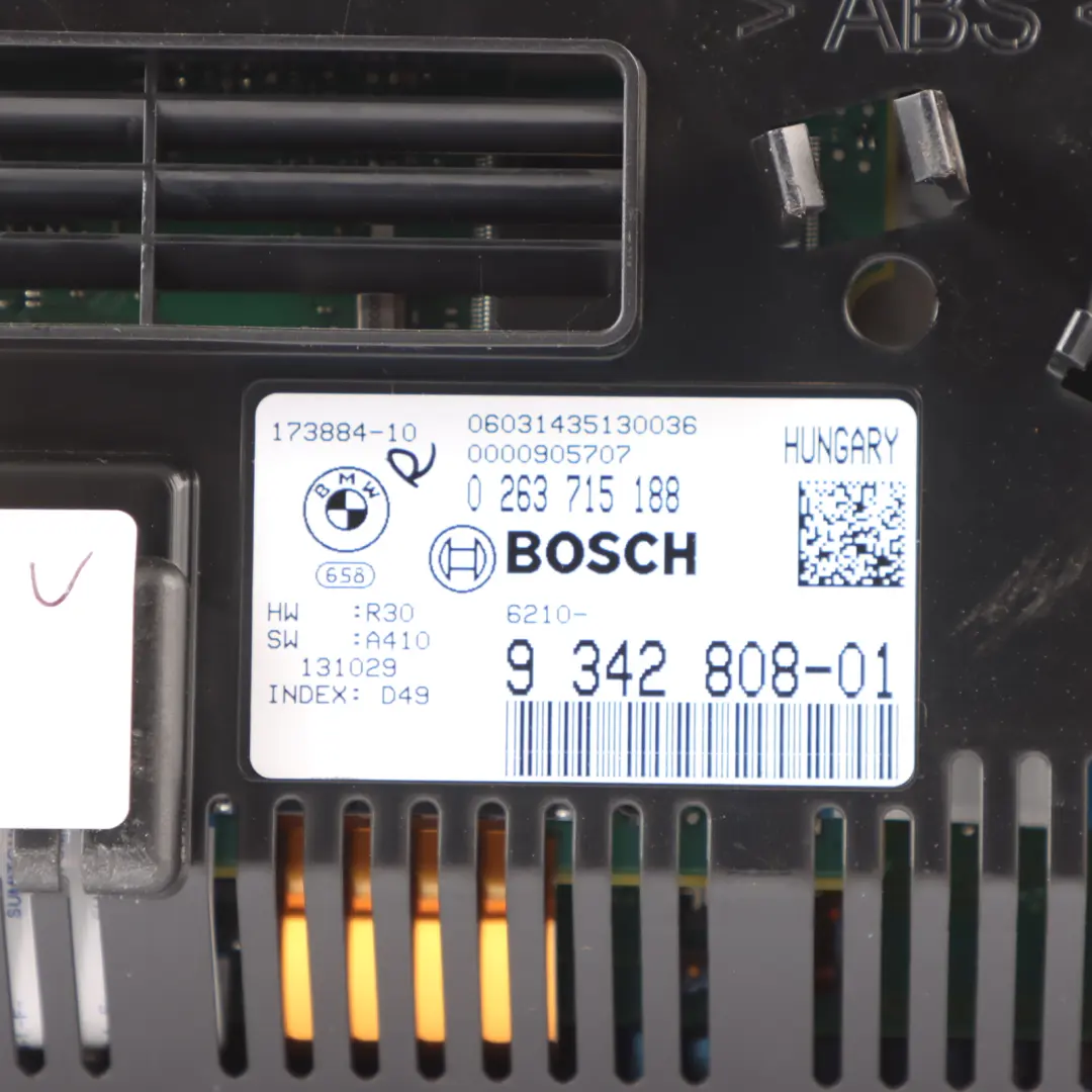 Instrument Cluster BMW F06 F10 F11 LCI Speedo Clocks Automatic Diesel to with Part number 9342808 Instrument Cluster BMW F06 F10 F11 LCI Speedo Clocks Automatic Diesel - SKU RHD-9342808 - Part number 9342808