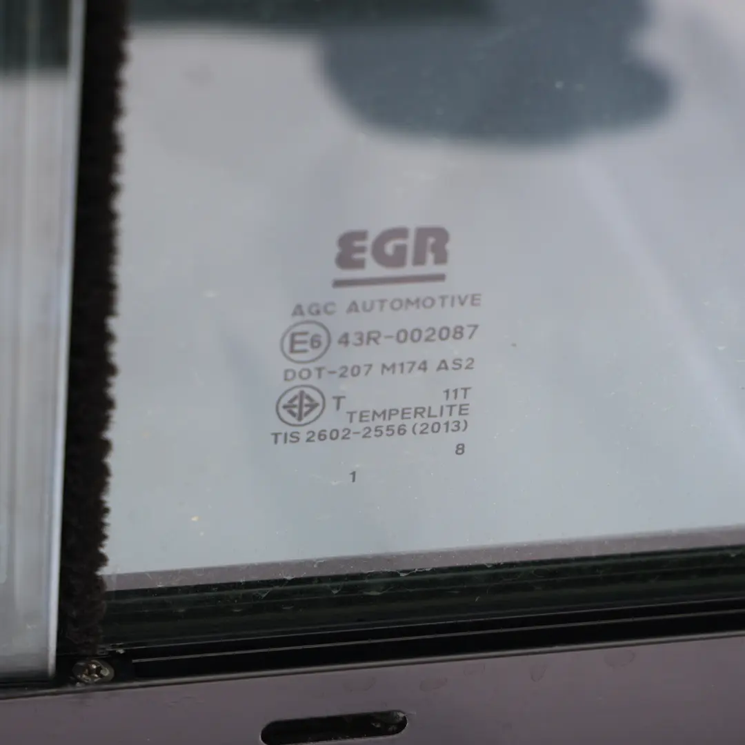 W470 Hardtop Rear Pickup Bed Boot Trunk Diamond Silver Metallic - 988 to Mercedes with Part number A4707900300 Mercedes W470 Hardtop Rear Pickup Bed Boot Trunk Diamond Silver Metallic - 988 - SKU RHD-A4707900300-DSI - Part number A4707900300