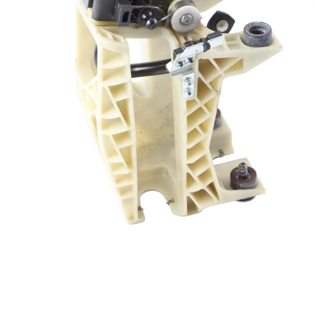 Selector Mercedes W639 Shifting Arm Lever Mechanism Manual to Gear with Part number A6392605509 Gear Selector Mercedes W639 Shifting Arm Lever Mechanism Manual - SKU RHD-A6392605509 - Part number A6392605509