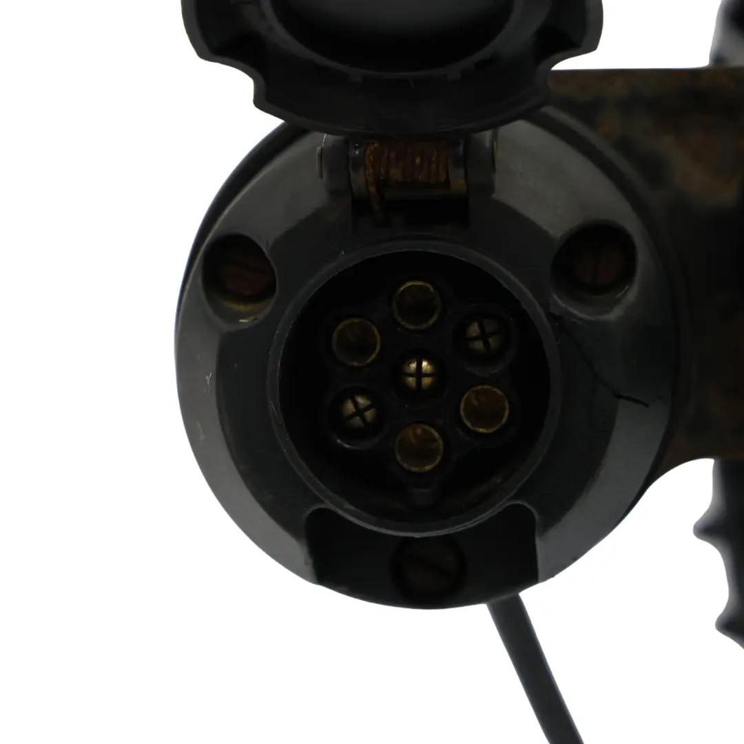 Hak Holowniczy Tylny Belka Haka Witter 7 Pinów do Audi A3 8P o numerze SK18BU Audi A3 8P Hak Holowniczy Tylny Belka Haka Witter 7 Pinów - SKU SK18BU - Numer Części SK18BU