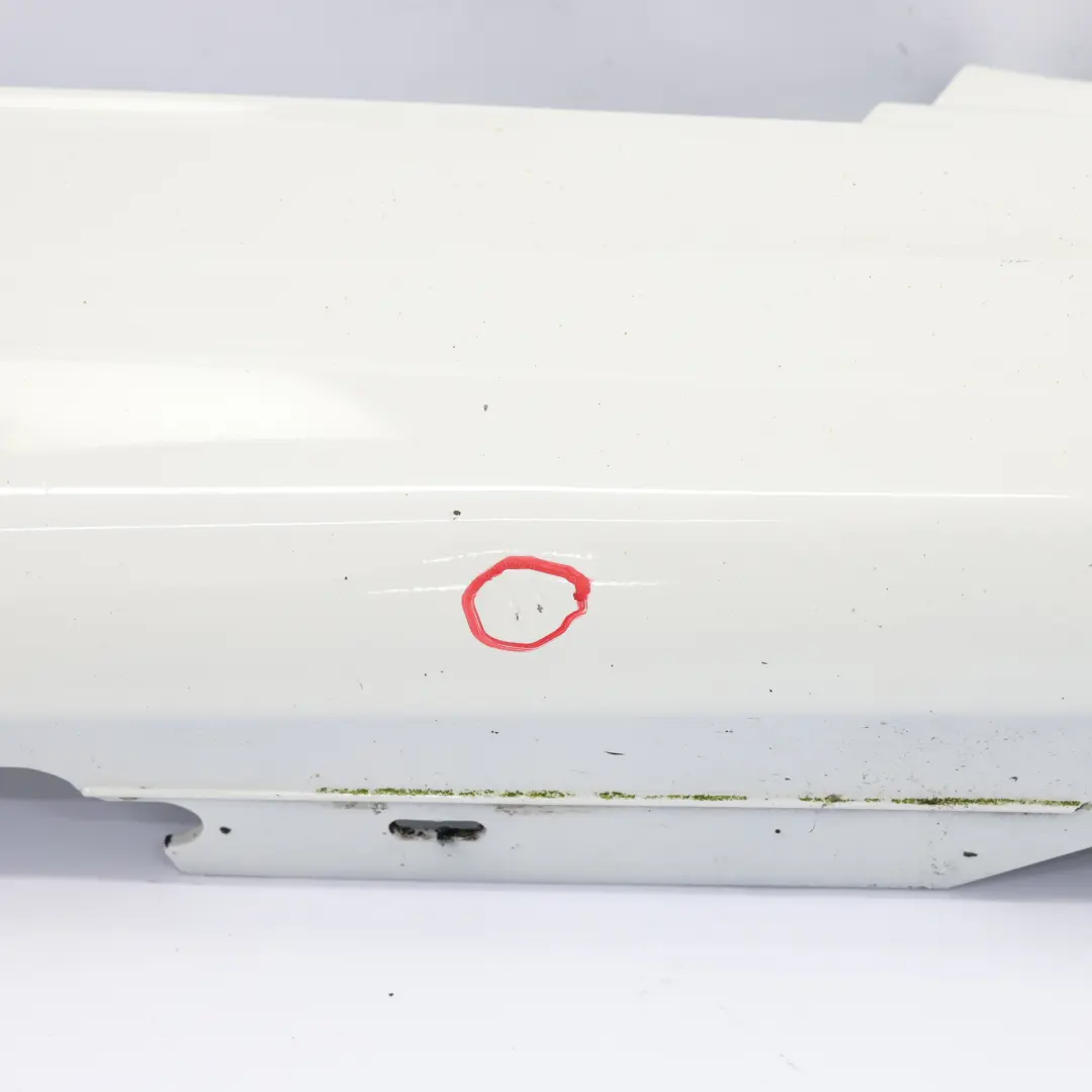 Side Skirt M Sport Sill Strip Right O/S Alpinweiss White - 300 to BMW E81 E82 E88 with Part number 0034732 BMW E81 E82 E88 Side Skirt M Sport Sill Strip Right O/S Alpinweiss White - 300 - SKU 0034732-AW - Part number 0034732