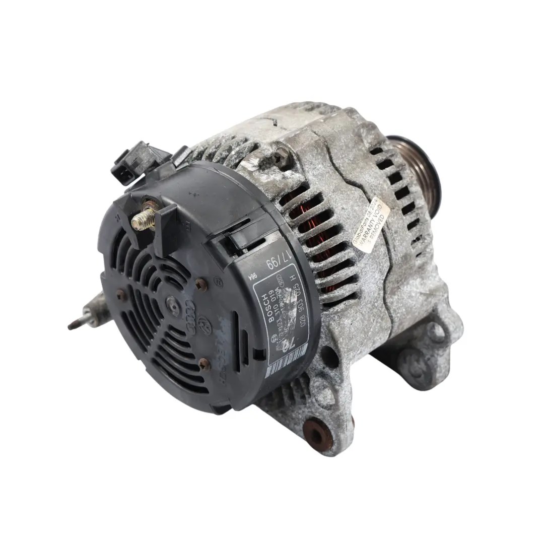 6N Alternatore Generatore BOSCH 14V 70A per Volkswagen Polo con numero di parte 028903025G Volkswagen Polo 6N Alternatore Generatore BOSCH 14V 70A - SKU 028903025G - Numero di parte 028903025G