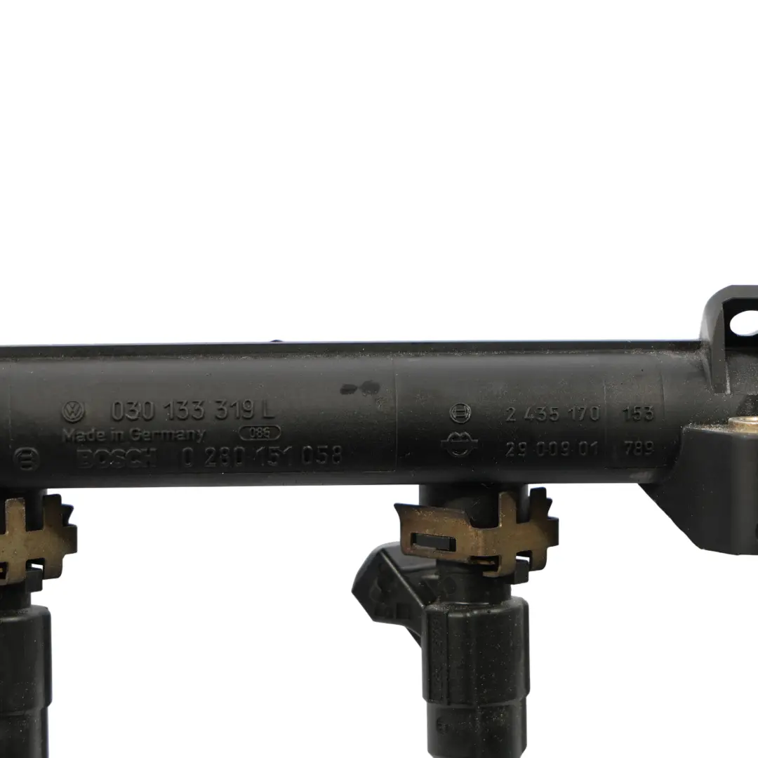 6N 1.4 Inyección Combustible Tubería Presión Inyector para Volkswagen Polo con número de pieza 030133329H Volkswagen Polo 6N 1.4 Inyección Combustible Tubería Presión Inyector - SKU 030133329H - Número de pieza 030133329H