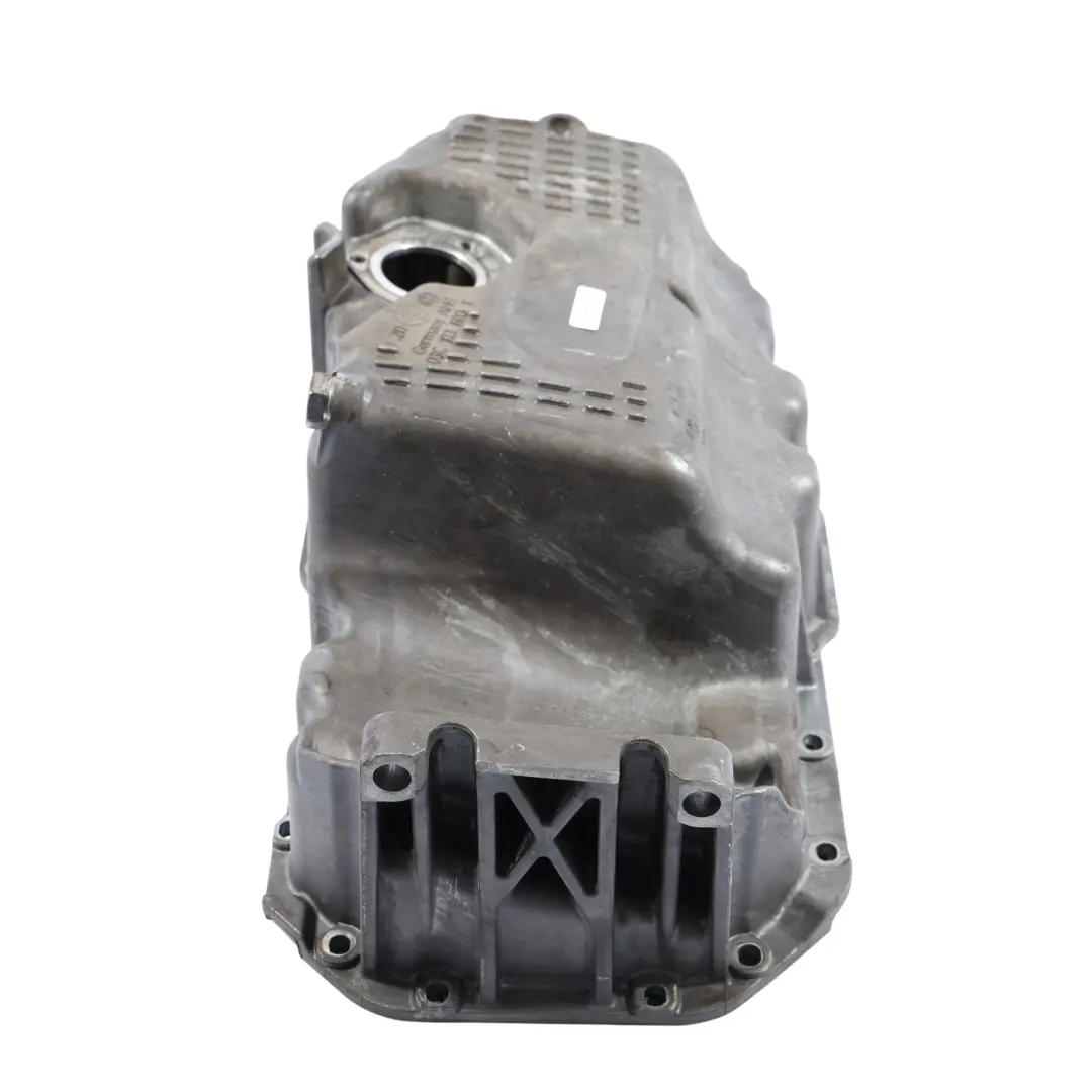 Mk6 1.4 TSI CAVD Petrol Engine Oil Sump to VW Golf with Part number 03C103603T VW Golf Mk6 1.4 TSI CAVD Petrol Engine Oil Sump - SKU 03C103603T - Part number 03C103603T