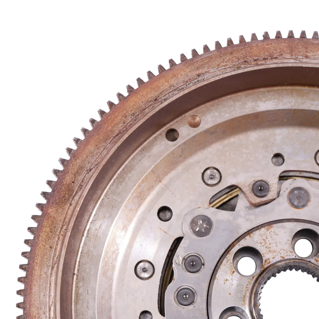 Mass Flywheel to Audi Q3 8U Volkswagen Golf Mk7 Passat B7 2.0 TDI Dual with Part number 03L105266DG Audi Q3 8U Volkswagen Golf Mk7 Passat B7 2.0 TDI Dual Mass Flywheel - SKU 03L105266DG - Part number 03L105266DG