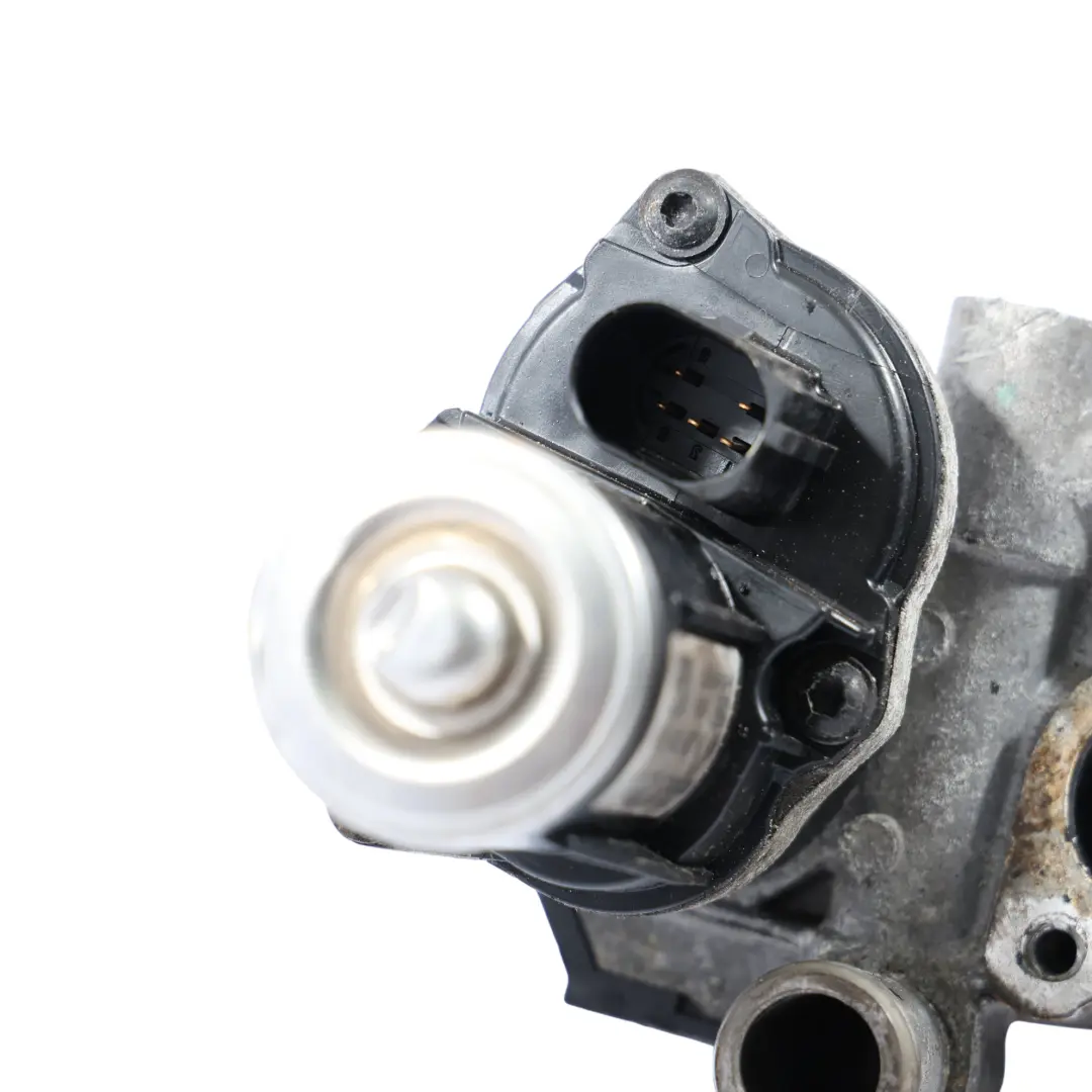 AGR Ventil Motor Abgaskühler für Audi A3 S3 8P mit Teilenummer 03L131512C Audi A3 S3 8P AGR Ventil Motor Abgaskühler - SKU 03L131512C - Teilenummer 03L131512C