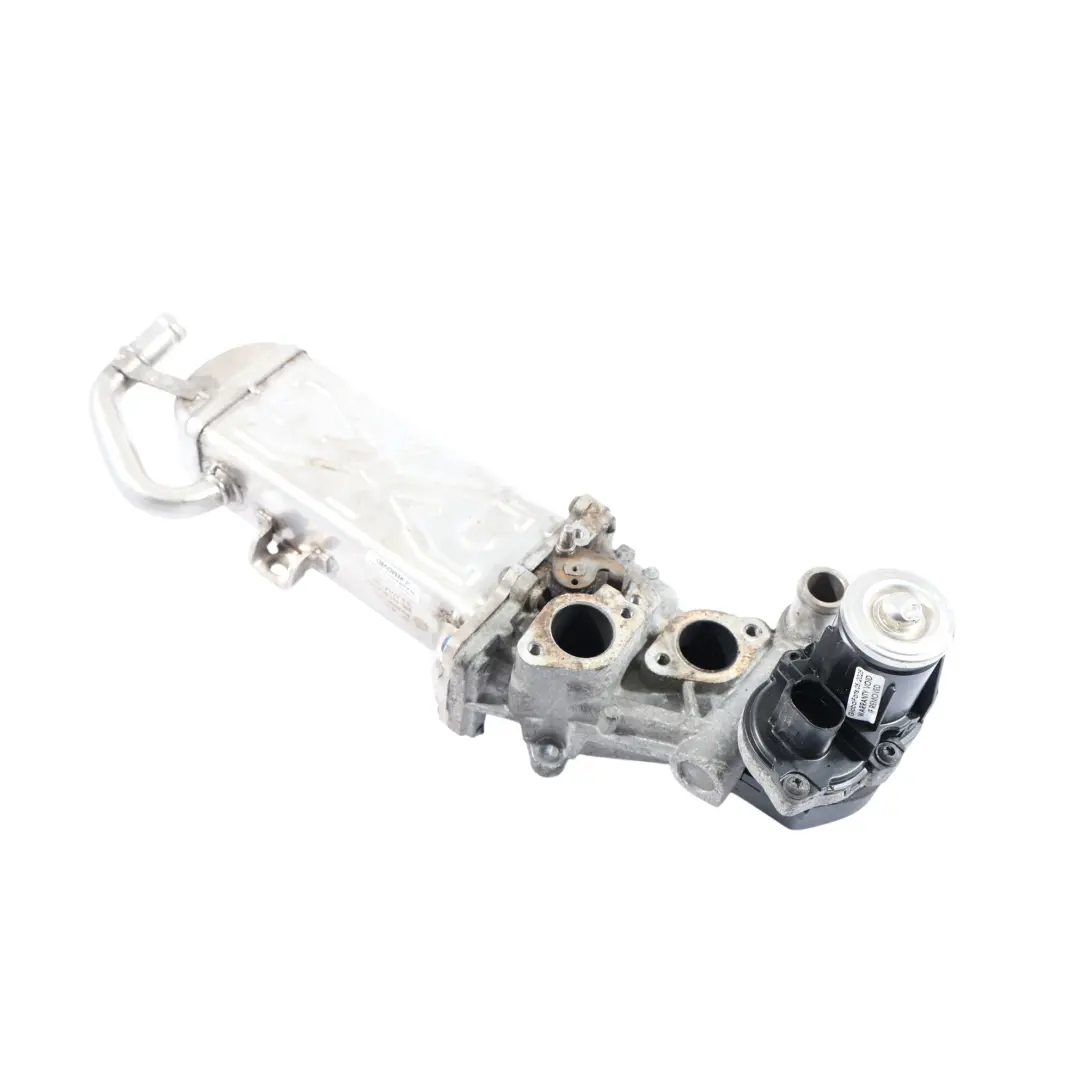 Válvula EGR Del Enfriador De Escape Del Motor para Audi A3 S3 8P con número de pieza 03L131512C Audi A3 S3 8P Válvula EGR Del Enfriador De Escape Del Motor - SKU 03L131512C - Número de pieza 03L131512C