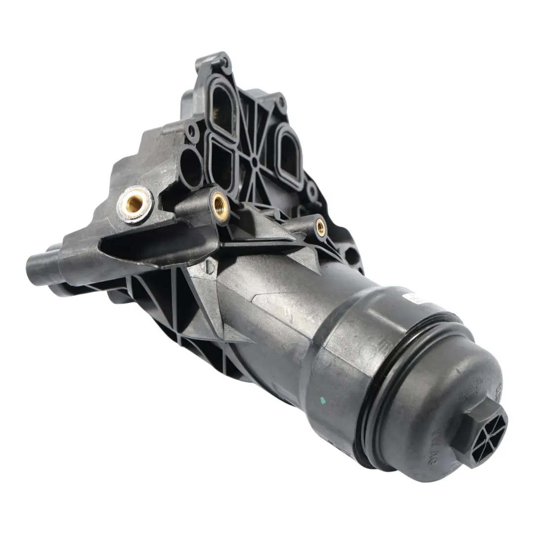 Chłodnica Filtr Oleju Silnika do Audi A4 B8 A5 8T Q5 8R 2.0 TDI o numerze 03N115389H Audi A4 B8 A5 8T Q5 8R 2.0 TDI Chłodnica Filtr Oleju Silnika - SKU 03N115389H - Numer Części 03N115389H