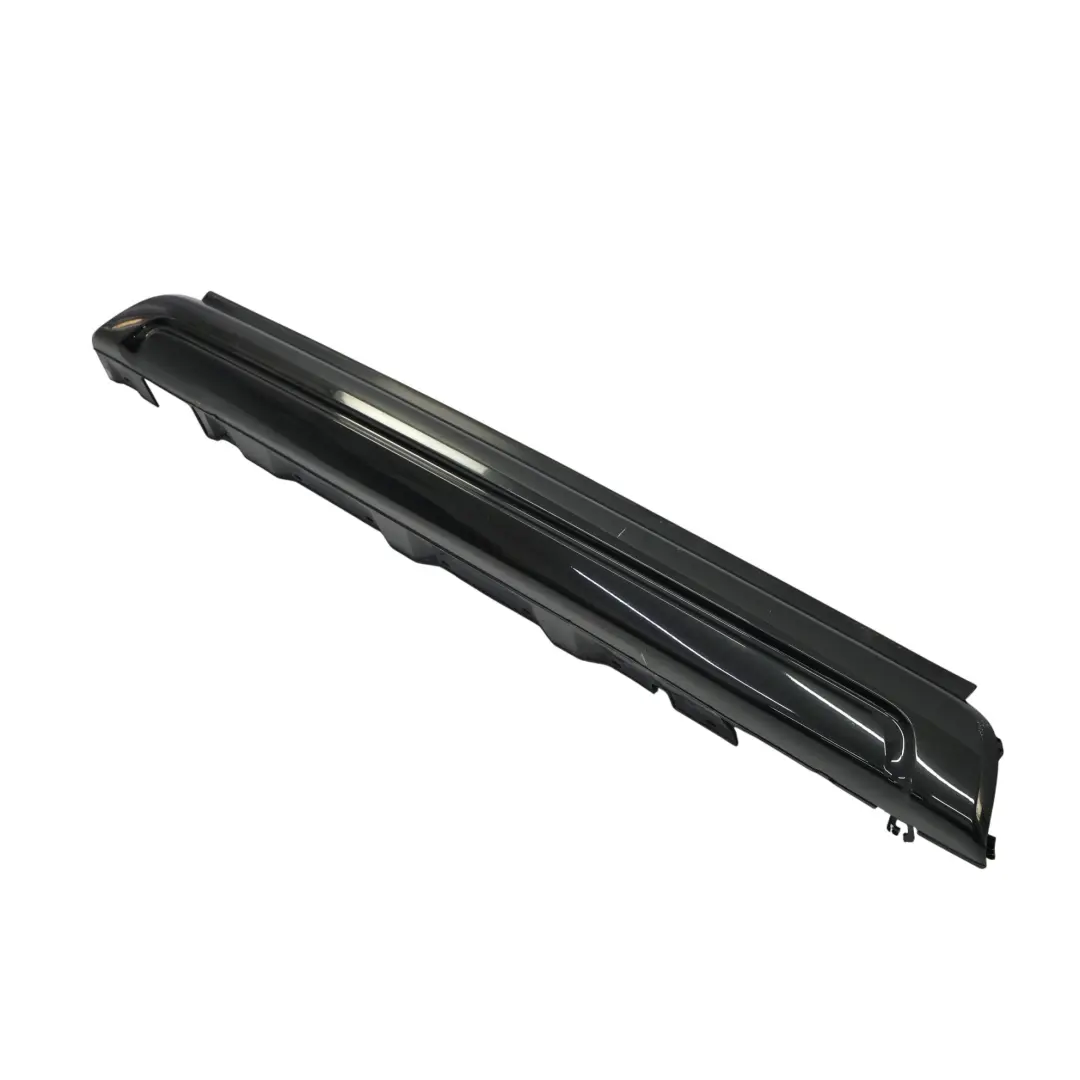 Minigonna Laterale M Sport Coperchio Sinistra Schwarz 2 Nero - 668 per BMW X3 E83 con numero di parte 0403480 BMW X3 E83 Minigonna Laterale M Sport Coperchio Sinistra Schwarz 2 Nero - 668 - SKU 0403480-SCH - Numero di parte 0403480