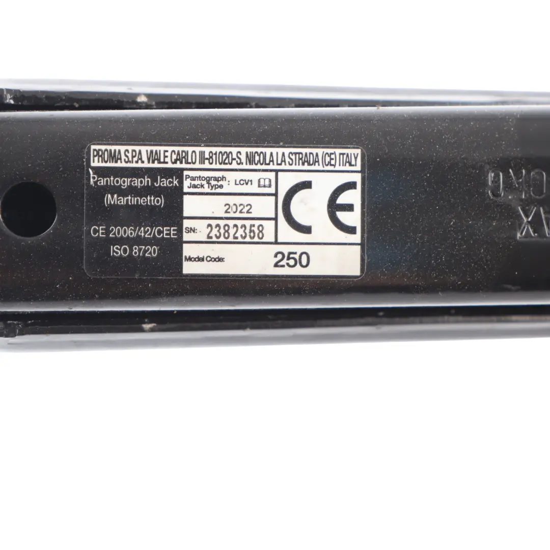 Cric Di Servizio In Acciaio Per Auto per Jeep Patriot Fiat Doblo con numero di parte 04766498AA Jeep Patriot Fiat Doblo Cric Di Servizio In Acciaio Per Auto - SKU 04766498AA - Numero di parte 04766498AA