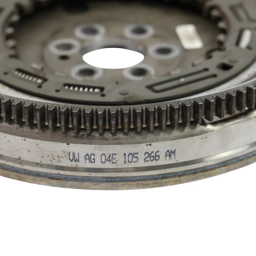 Volant Moteur Bimasse Essence Audi Q2 GA Volkswagen Golf 8 Double - SKU 04E105266AM - Numéro de pièce 04E105266AM