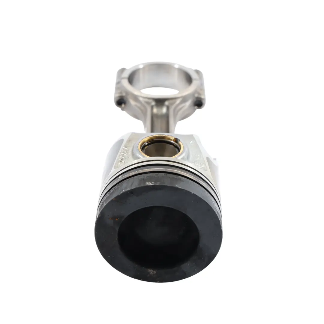 Kolben Pleuel Diesel für Audi Q3 8U 2.0 TDI Motor mit Teilenummer 04L107065AL Audi Q3 8U 2.0 TDI Motor Kolben Pleuel Diesel - SKU 04L107065AL - Teilenummer 04L107065AL