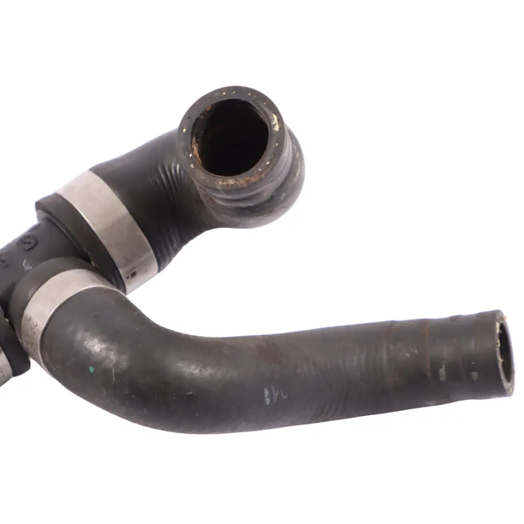 Tuyau De Liquide De Refroidissement Moteur Diesel pour Audi A3 8V 2.0 TDI à propos du numéro de pièce 04L122073B Audi A3 8V 2.0 TDI Tuyau De Liquide De Refroidissement Moteur Diesel - SKU 04L122073B - Numéro de pièce 04L122073B