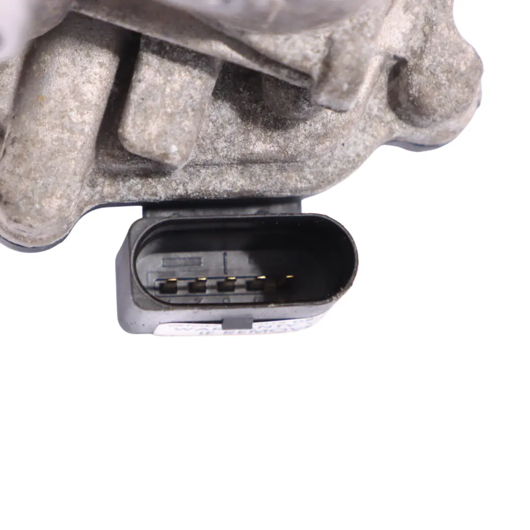 Przepustnica Powietrza do Audi Q3 Volkswagen Tiguan 5N 2.0 TDi o numerze 04L128063AA Audi Q3 Volkswagen Tiguan 5N 2.0 TDi Przepustnica Powietrza - SKU 04L128063AA - Numer Części 04L128063AA