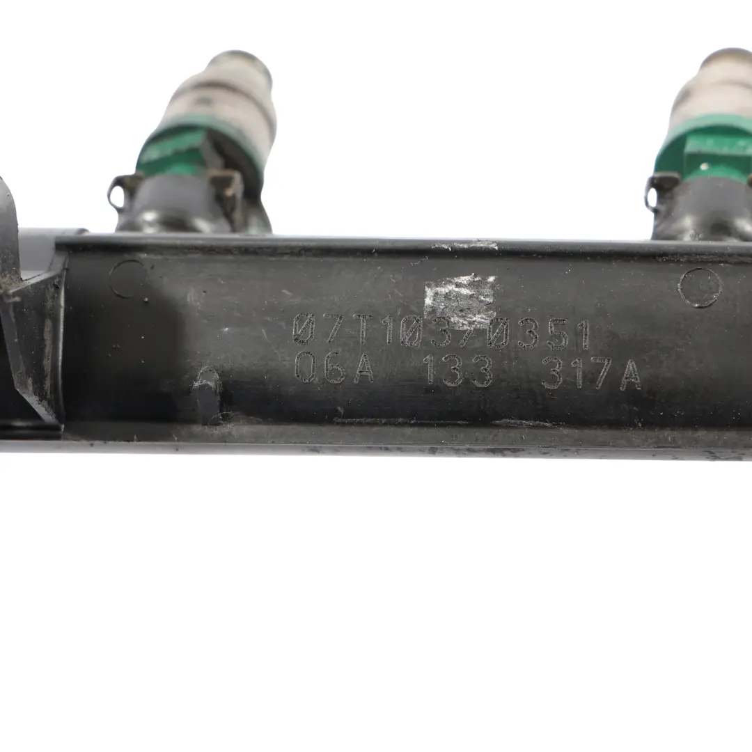 Inyector Fuel Rail Audi A3 8L Volkswagen Golf 4 1.6 2.0 Gasolina para con número de pieza 06A133317A Inyector Fuel Rail Audi A3 8L Volkswagen Golf 4 1.6 2.0 Gasolina - SKU 06A133317A - Número de pieza 06A133317A