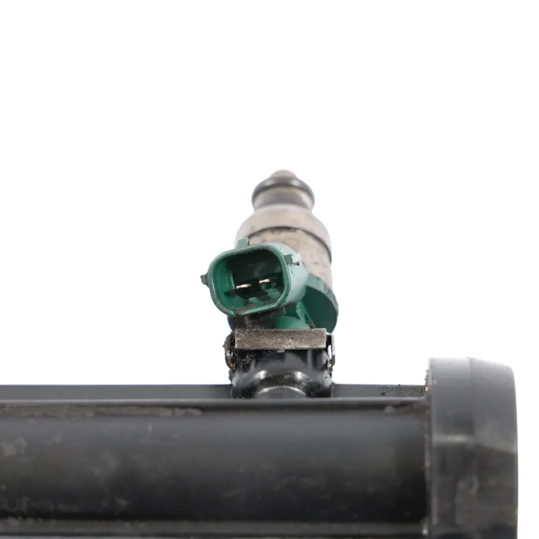 Inyector Fuel Rail Audi A3 8L Volkswagen Golf 4 1.6 2.0 Gasolina para con número de pieza 06A133317A Inyector Fuel Rail Audi A3 8L Volkswagen Golf 4 1.6 2.0 Gasolina - SKU 06A133317A - Número de pieza 06A133317A