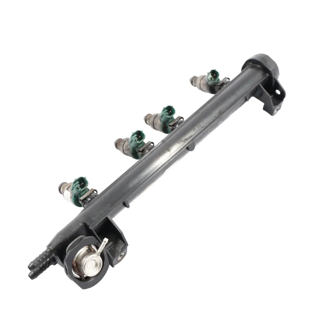 Inyector Fuel Rail Audi A3 8L Volkswagen Golf 4 1.6 2.0 Gasolina para con número de pieza 06A133317A Inyector Fuel Rail Audi A3 8L Volkswagen Golf 4 1.6 2.0 Gasolina - SKU 06A133317A - Número de pieza 06A133317A