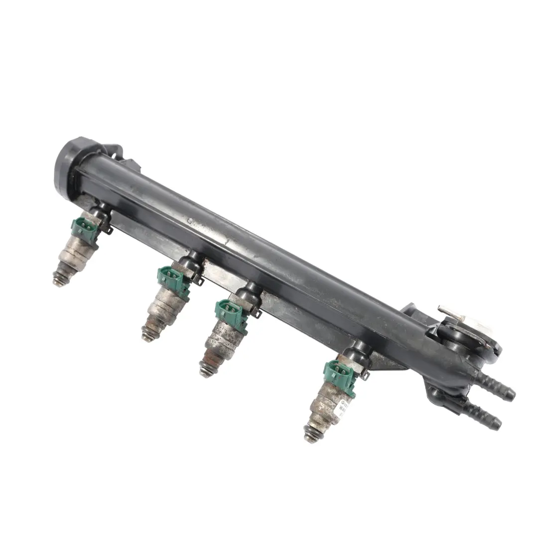  Inyector Fuel Rail Audi A3 8L Volkswagen Golf 4 1.6 2.0 Gasolina - SKU 06A133317A - Número de pieza 06A133317A