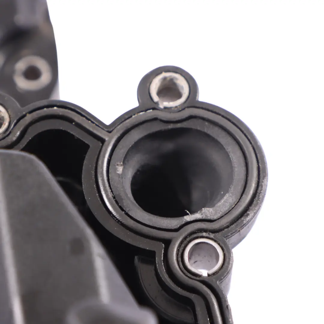 Manguera Del Respiradero Del Cárter Del Motor Separador para Audi A4 S4 B8 con número de pieza 06E103547F Audi A4 S4 B8 Manguera Del Respiradero Del Cárter Del Motor Separador - SKU 06E103547F - Número de pieza 06E103547F