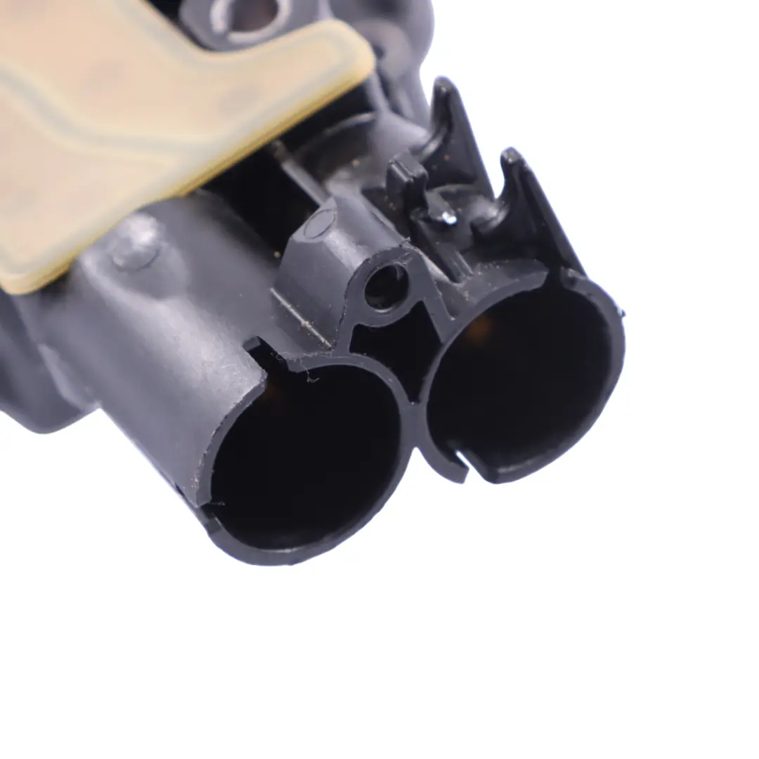 Manguera Del Respiradero Del Cárter Del Motor Separador para Audi A4 S4 B8 con número de pieza 06E103547F Audi A4 S4 B8 Manguera Del Respiradero Del Cárter Del Motor Separador - SKU 06E103547F - Número de pieza 06E103547F