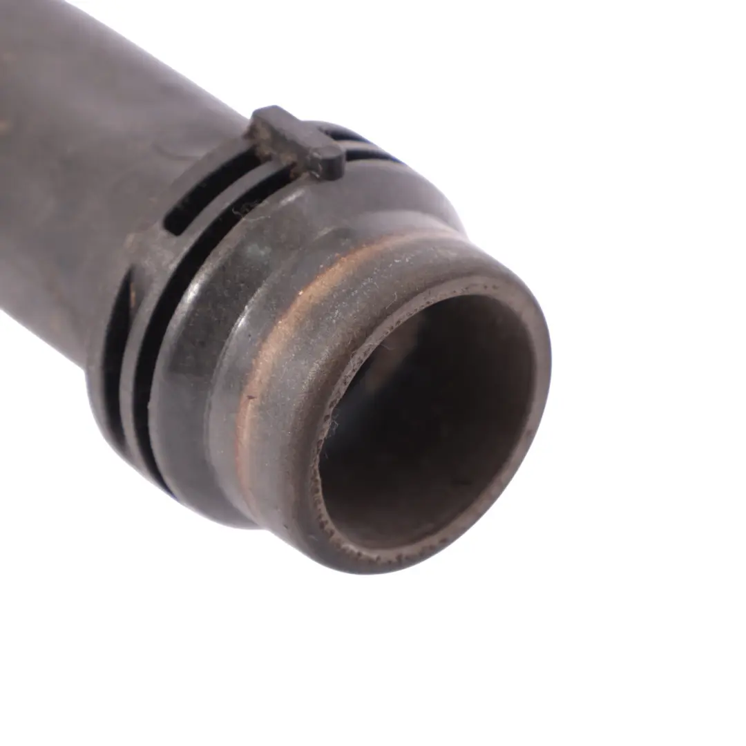 Tubo Acqua Radiatore Refrigerante Linea Tubo per Audi A4 B8 3.2 FSI con numero di parte 06E121045J Audi A4 B8 3.2 FSI Tubo Acqua Radiatore Refrigerante Linea Tubo - SKU 06E121045J - Numero di parte 06E121045J