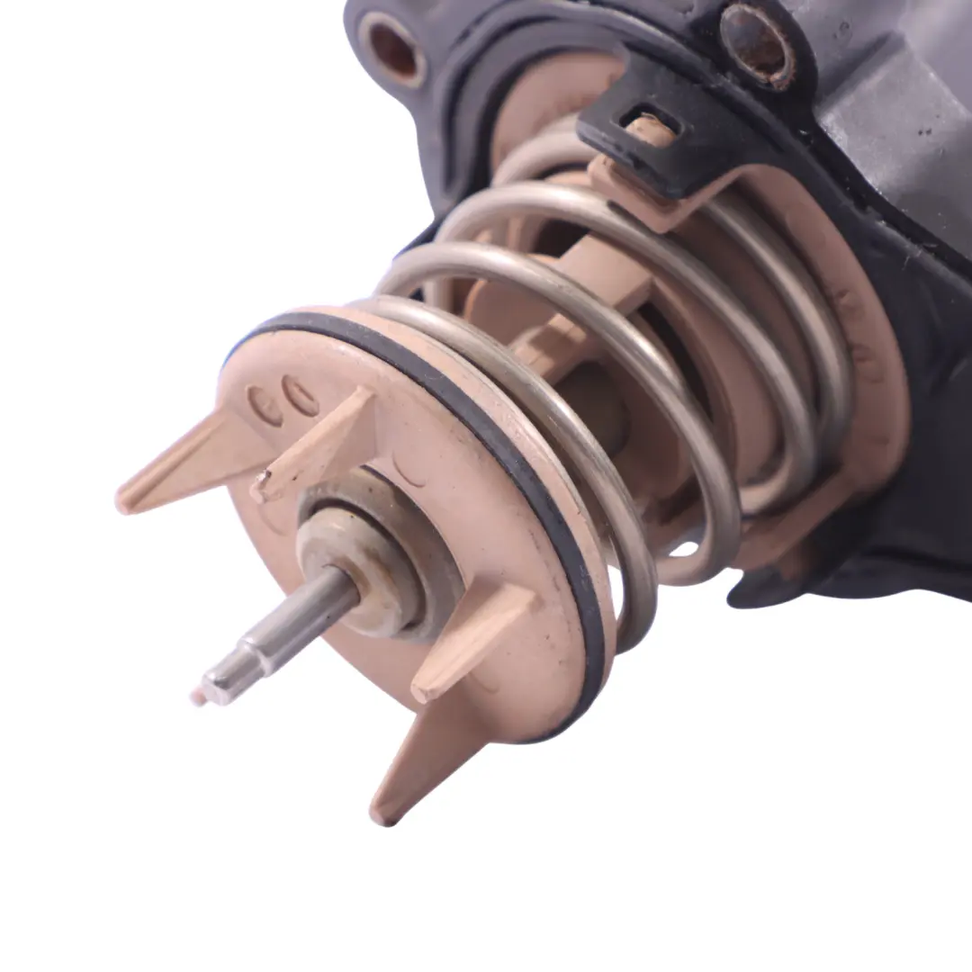 Wasser Kühlmittel Thermostat Gehäuse 3.0 TFSI für Audi A4 S4 B8 Motor mit Teilenummer 06E121111AL Audi A4 S4 B8 Motor Wasser Kühlmittel Thermostat Gehäuse 3.0 TFSI - SKU 06E121111AL - Teilenummer 06E121111AL