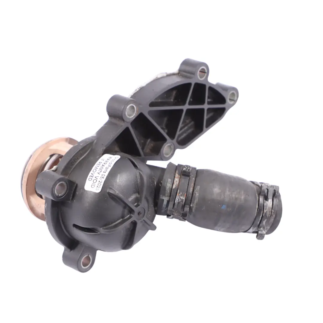 Benzina Motore Acqua Refrigerante Termostato Alloggiamento per Audi A4 B7 B8 A6 C6 con numero di parte 06E121111M Audi A4 B7 B8 A6 C6 Benzina Motore Acqua Refrigerante Termostato Alloggiamento - SKU 06E121111M - Numero di parte 06E121111M