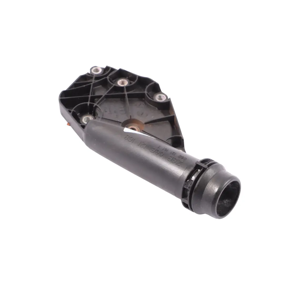 Audi A4 B7 A4 B8 A5 B8 Q5 Tapa De La Brida Del Refrigerante Del Agua - SKU 06E121168 - Número de pieza 06E121168