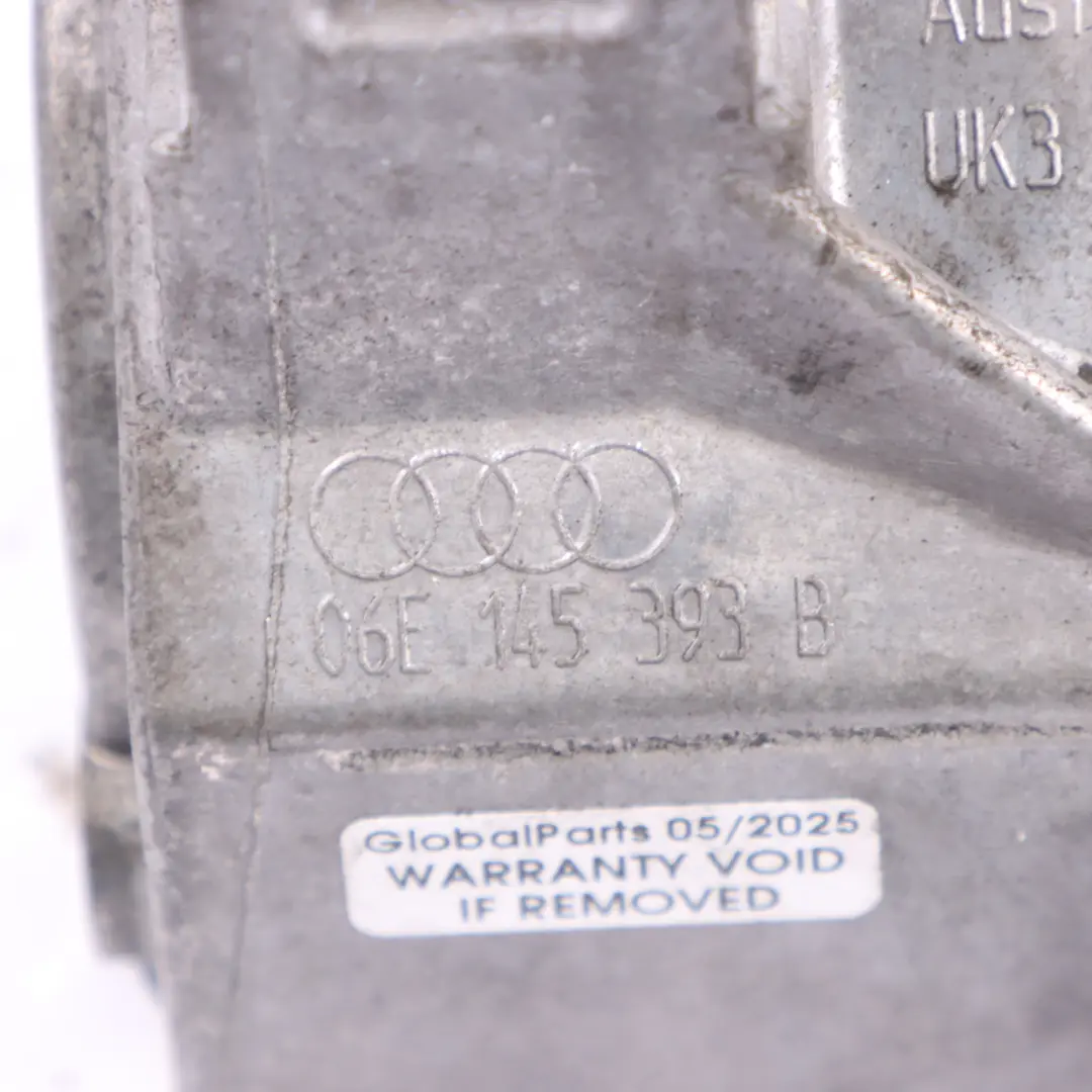 Łapa Uchwyt Mocowanie Pompy Wspomagania do Audi S4 B8 o numerze 06E145393B Audi S4 B8 Łapa Uchwyt Mocowanie Pompy Wspomagania - SKU 06E145393B - Numer Części 06E145393B