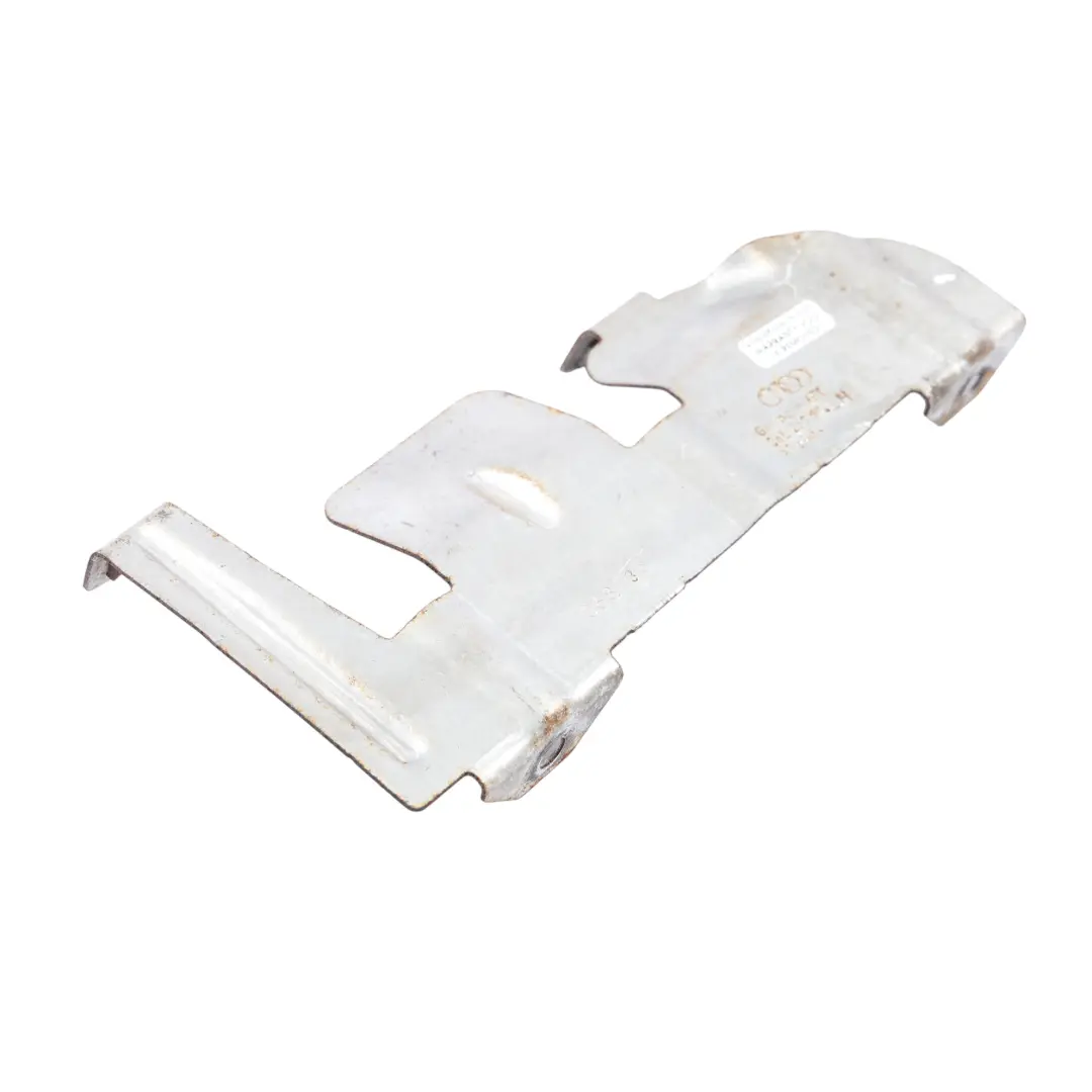 Piastra Protezione Collettore Scarico Inferiore Destro per Audi S4 B8 con numero di parte 06E253008H Audi S4 B8 Piastra Protezione Collettore Scarico Inferiore Destro - SKU 06E253008H - Numero di parte 06E253008H