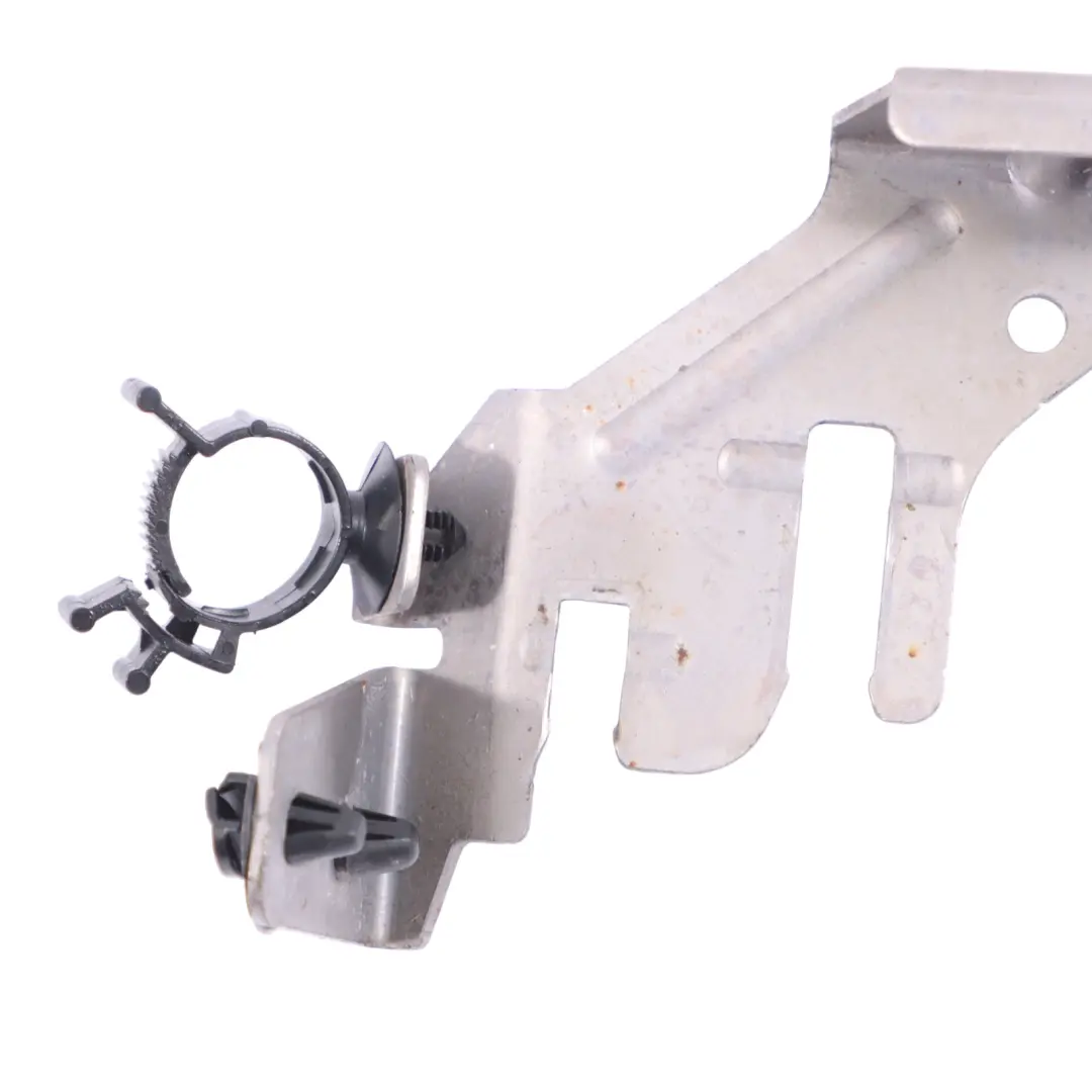 CAKA Supporto Staffa Cablaggio Motore Sinistra per Audi S4 B8 3.0 TFSI con numero di parte 06E971497H Audi S4 B8 3.0 TFSI CAKA Supporto Staffa Cablaggio Motore Sinistra - SKU 06E971497H - Numero di parte 06E971497H