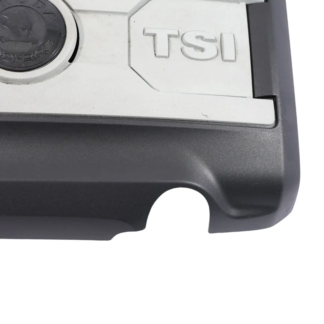 1Z Essence TSI Moulure De Capot Supérieur De Moteur pour Skoda Octavia à propos du numéro de pièce 06J103925BJ Skoda Octavia 1Z Essence TSI Moulure De Capot Supérieur De Moteur - SKU 06J103925BJ - Numéro de pièce 06J103925BJ