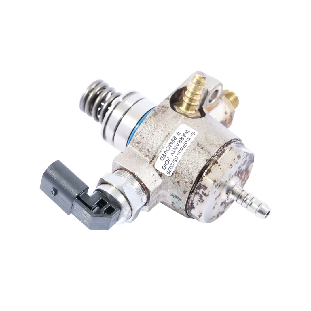 High Pressure Injection Fuel Valve Unit Petrol 2.0 TFSI to Audi A3 8V with Part number 06L127025Q Audi A3 8V High Pressure Injection Fuel Valve Unit Petrol 2.0 TFSI - SKU 06L127025Q - Part number 06L127025Q