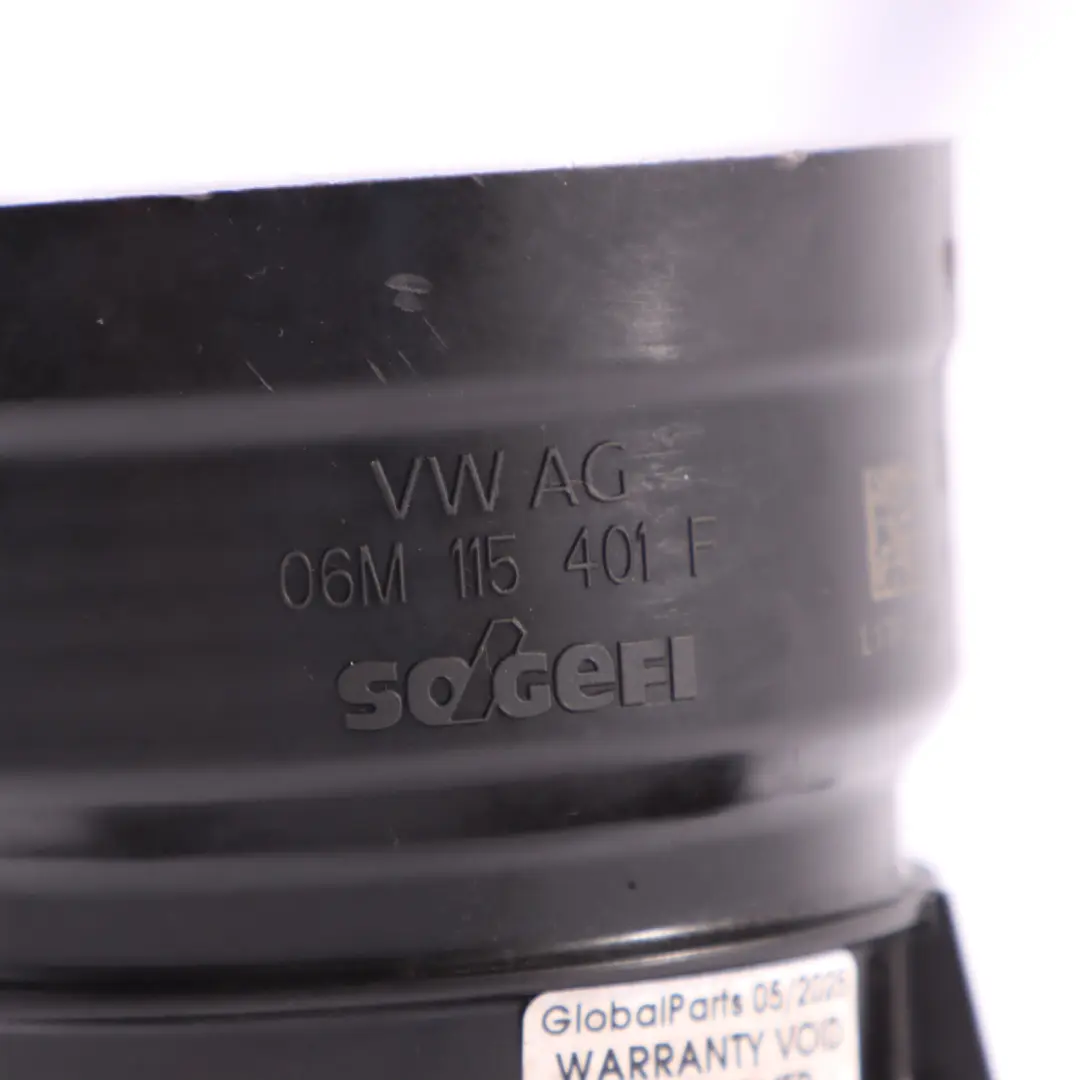 Ölfiltergehäuse Ölkühler 3.0 TFSI V6 Benzin für Audi A4 S4 B9 mit Teilenummer 06M115401F Audi A4 S4 B9 Ölfiltergehäuse Ölkühler 3.0 TFSI V6 Benzin - SKU 06M115401F - Teilenummer 06M115401F