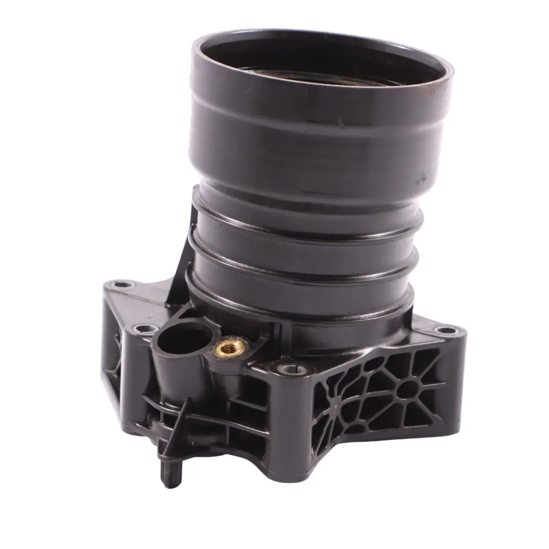 Carcasa Del Filtro De Aceite Enfriador 3.0 TFSI V6 para Audi A4 S4 B9 con número de pieza 06M115401F Audi A4 S4 B9 Carcasa Del Filtro De Aceite Enfriador 3.0 TFSI V6 - SKU 06M115401F - Número de pieza 06M115401F