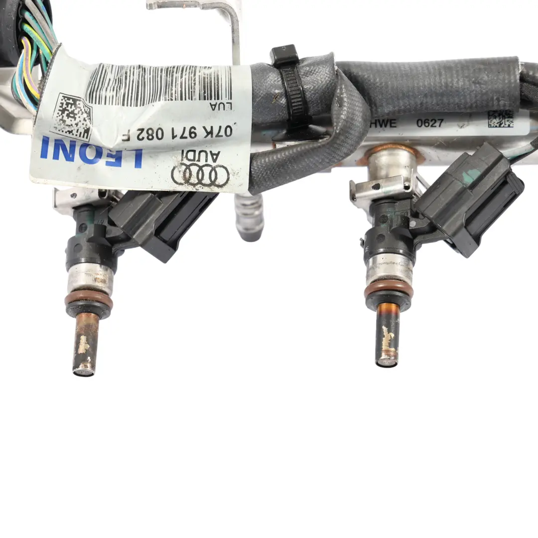 Wtryski Listwa Wtryskowa Paliwa 2.5 TFSI Benzyna do Audi RS3 8V o numerze 07K133681B Audi RS3 8V Wtryski Listwa Wtryskowa Paliwa 2.5 TFSI Benzyna - SKU 07K133681B - Numer Części 07K133681B