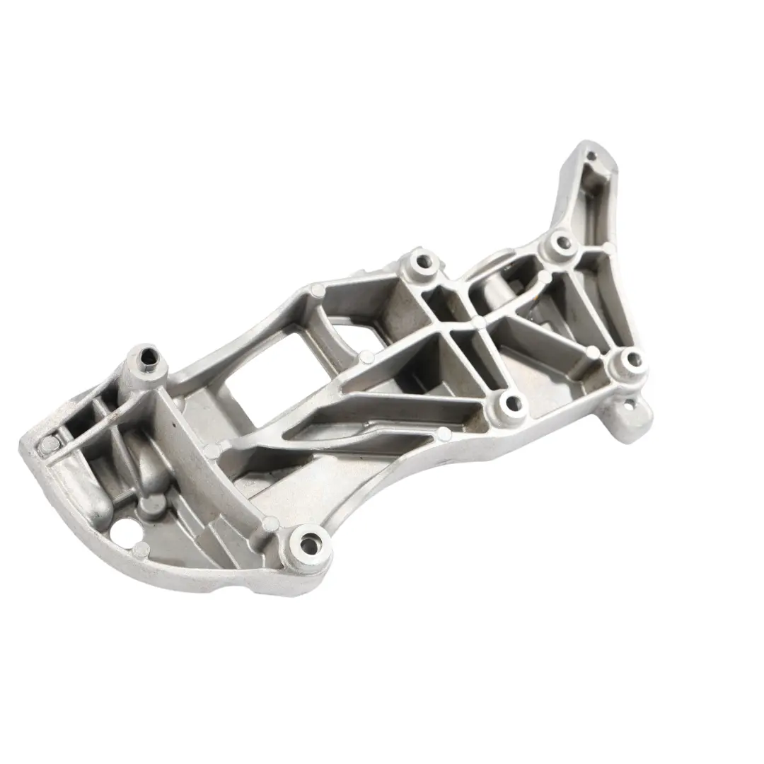 Soporte De Montaje Del Alternador 2.5 TFSI Gasolina para Audi RS3 8V con número de pieza 07K903141H Audi RS3 8V Soporte De Montaje Del Alternador 2.5 TFSI Gasolina - SKU 07K903141H - Número de pieza 07K903141H