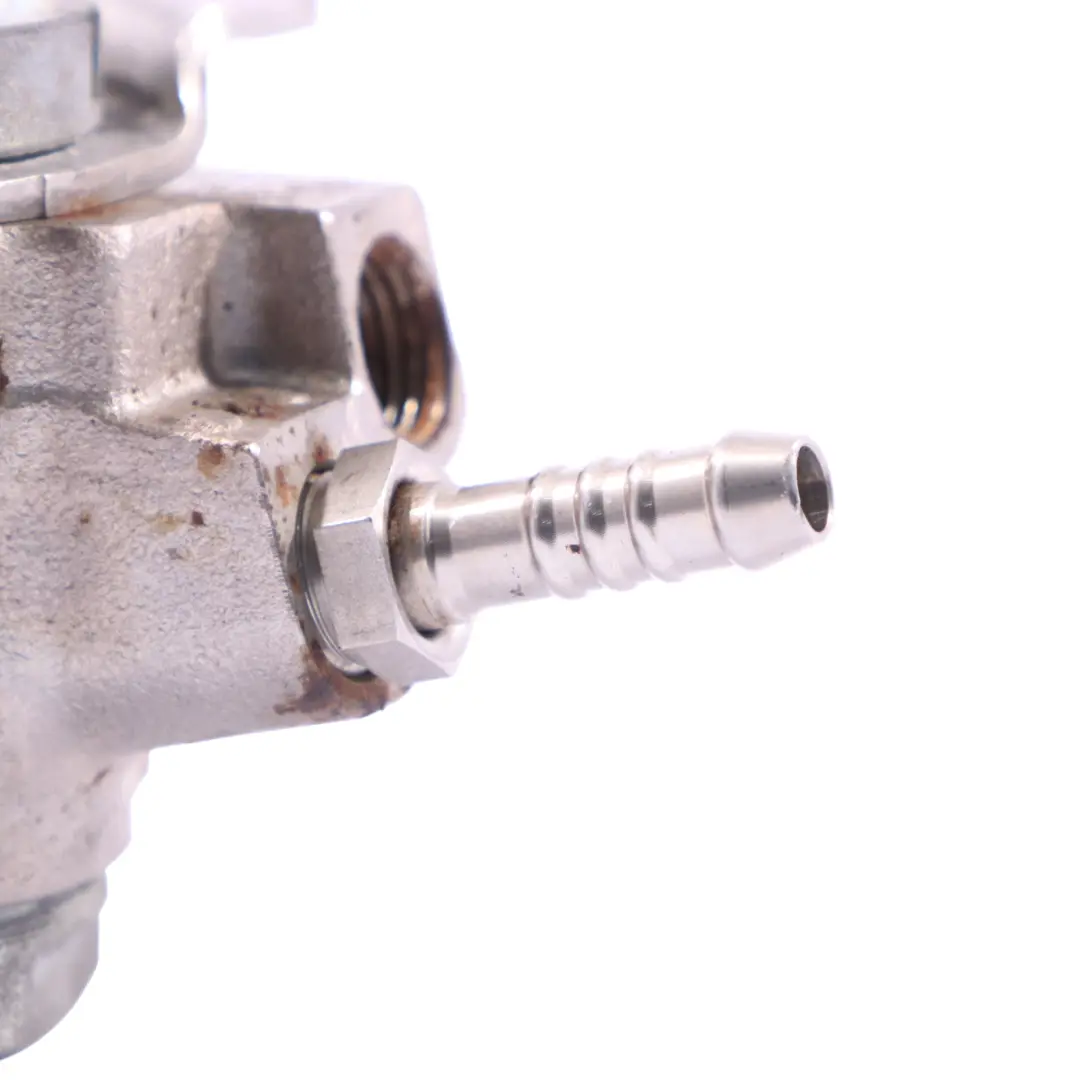 Pompa Paliwa Wysokociśnieniowa 3.0 TFSI V6 Benzyna do Audi A4 S4 B8 o numerze 07L127026J Audi A4 S4 B8 Pompa Paliwa Wysokociśnieniowa 3.0 TFSI V6 Benzyna - SKU 07L127026J - Numer Części 07L127026J