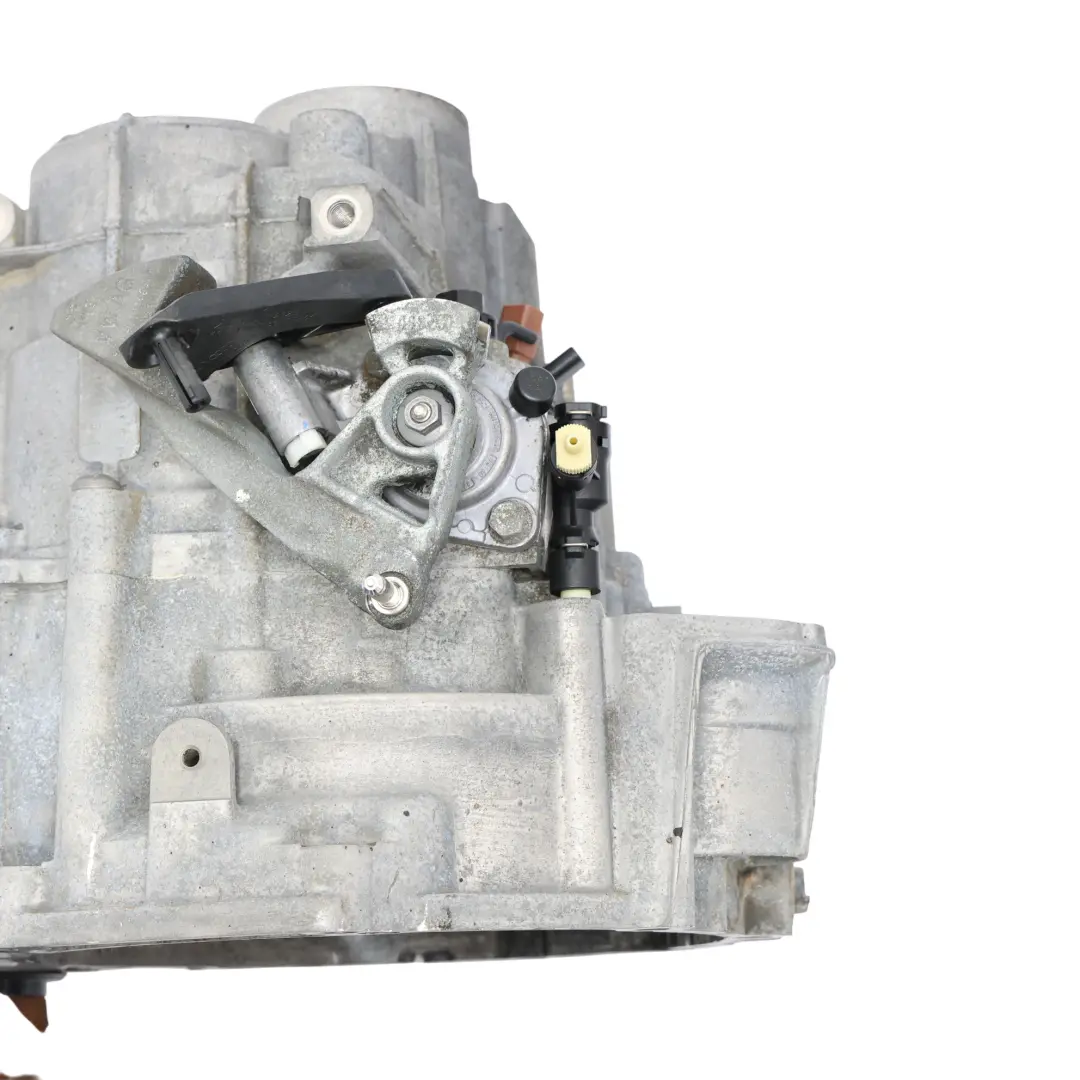 CRBC Cambio Manuale 6 Velocità PFL GARANZIA per Audi A3 8V 2.0 TDI con numero di parte 02Q300049T Audi A3 8V 2.0 TDI CRBC Cambio Manuale 6 Velocità PFL GARANZIA - SKU 02Q300049T - Numero di parte 02Q300049T