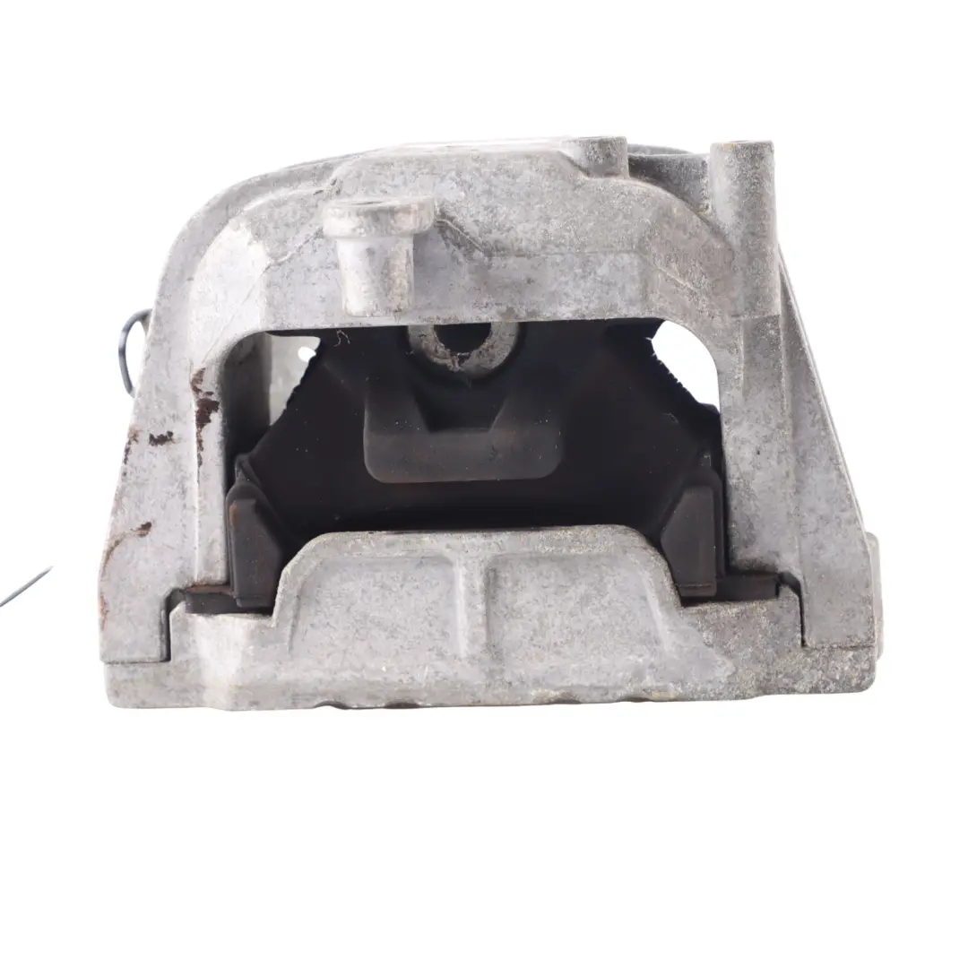 Mount Bracket Holder Right O/S to Audi A3 8P 1.6 MPI Engine with Part number 1K0199262AL Audi A3 8P 1.6 MPI Engine Mount Bracket Holder Right O/S - SKU 1K0199262AL - Part number 1K0199262AL
